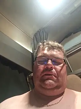 Snapshot of Grase44 chatting on December 2025 10:05:01 PM Grase44 online show from December 2025 10:05:01 PM