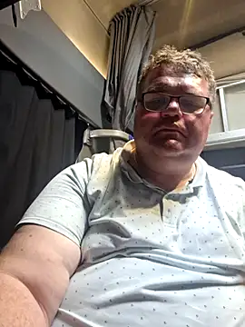 Snapshot of Grase44 chatting on December 2025 12:25:01 PM Grase44 online show from December 2025 12:25:01 PM