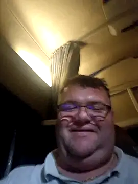 Snapshot of Grase44 chatting on January 2026 04:17:02 AM Grase44 online show from January 2026 04:17:02 AM