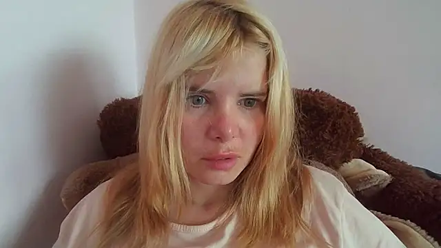 Snapshot of HornyElena chatting on July 2026 08:11:02 AM HornyElena online show from July 2026 08:11:02 AM