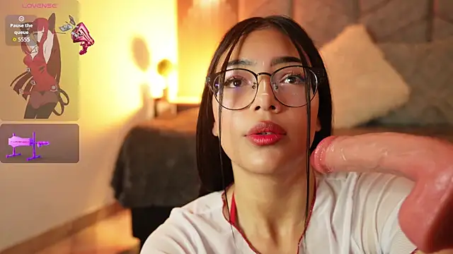  ViolletteNoir  online show from January 2026 08:14:01 PM