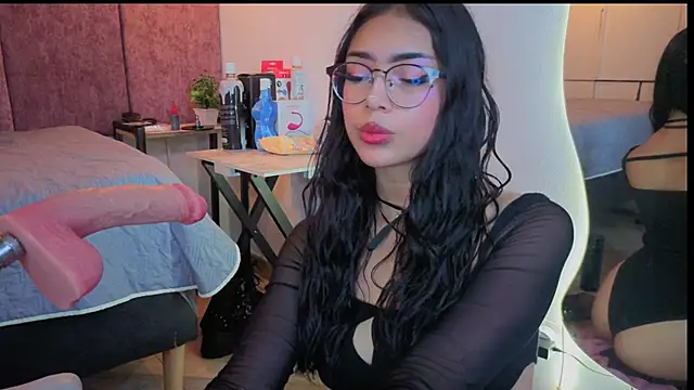  ViolletteNoir  online show from January 2026 08:45:01 PM