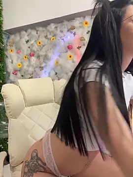 Snapshot of Candy_T33n chatting on December 2025 04:38:01 PM Candy T33n online show from December 2025 04:38:01 PM