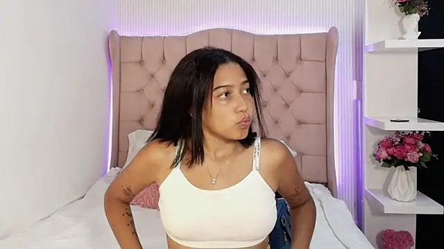 cheerry moon online show from November 2025 09:08:01 PM