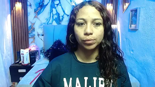 monika 256 online show from March 2026 01:11:02 PM