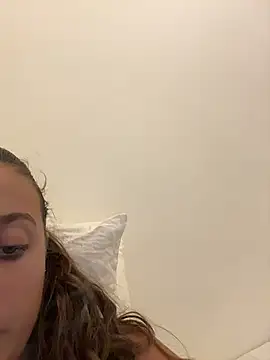 Snapshot of lounaaxangel chatting on November 2025 08:14:01 PM lounaaxangel online show from November 2025 08:14:01 PM