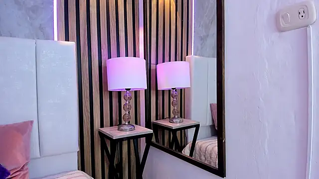 Carlotta de velour online show from January 2026 02:59:02 AM