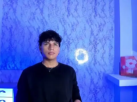 Valentino Lane online show from February 2026 05:46:02 AM