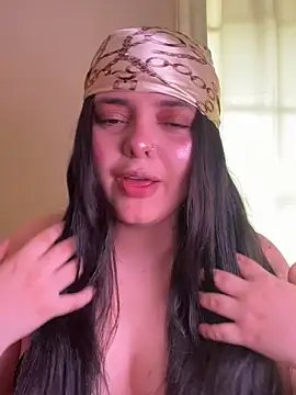 candicewest  online show from May 2026 04:17:02 PM