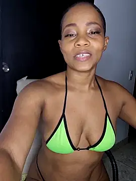 katherine-smill online show from December 2025 12:31:02 AM