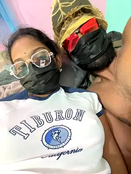 Snapshot of leenaboy@xh chatting on November 2025 08:57:01 AM leenaboyxh online show from November 2025 08:57:01 AM