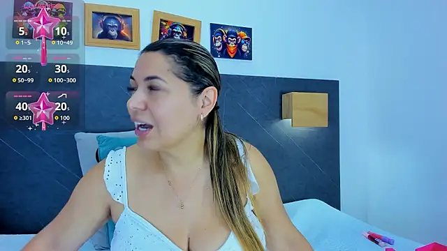 Andhrea Vale online show from March 2026 12:19:02 PM