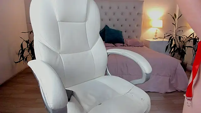 Scarlett Bunny  online show from January 2026 01:37:02 PM