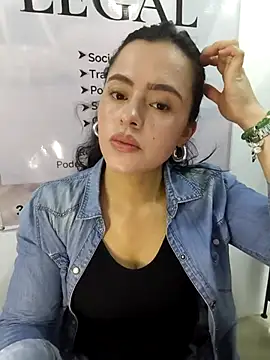 Snapshot of ALEJA__22 chatting on February 2026 01:43:01 PM ALEJA 22 online show from February 2026 01:43:01 PM