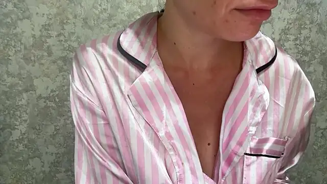 Angelinaa19 online show from May 2026 08:11:02 AM