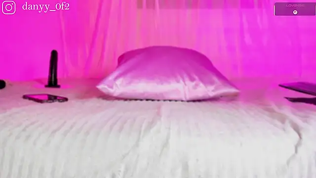 Daniihot   online show from May 2026 05:15:01 AM