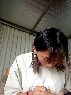 julybi online show from November 2025 06:23:02 AM