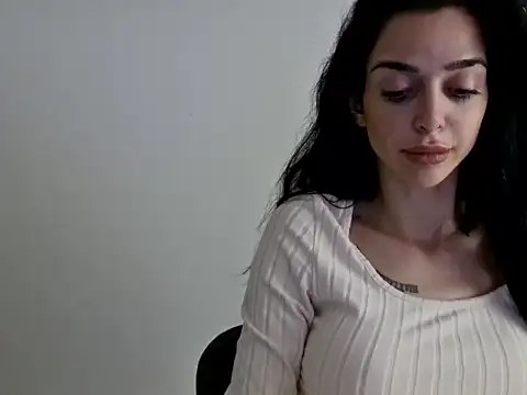 Snapshot of gloriyapg chatting on November 2025 10:37:02 AM gloriyapg online show from November 2025 10:37:02 AM