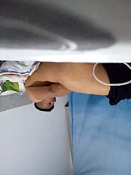 themorenofit08 online show from February 2026 10:03:01 PM