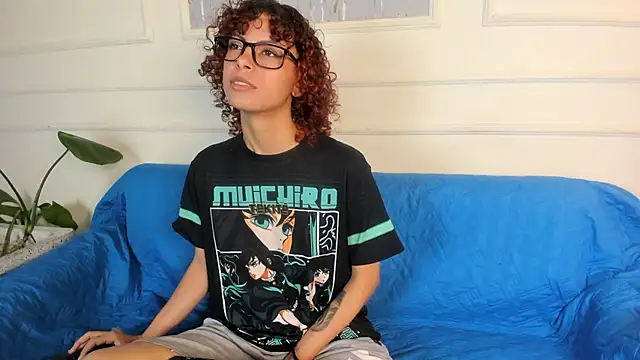 AliceMadnes online show from March 2026 02:15:01 AM