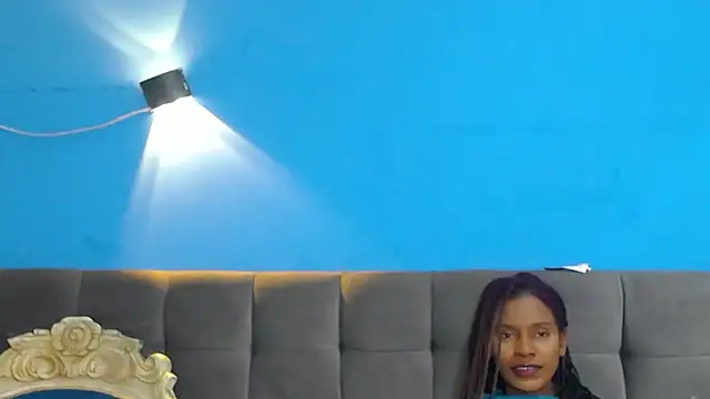 Snapshot of Aliis_Love chatting on November 2025 08:19:01 AM Aliis Love online show from November 2025 08:19:01 AM