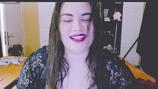 Snapshot of _bade_tasci_ chatting on December 2025 09:43:02 PM bade tasci online show from December 2025 09:43:02 PM