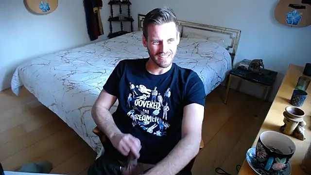 Snapshot of skatejocke chatting on November 2025 11:27:01 AM skatejocke online show from November 2025 11:27:01 AM