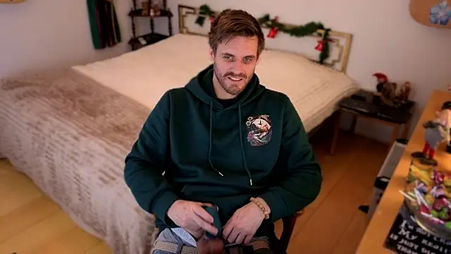 Snapshot of skatejocke chatting on December 2025 06:03:02 PM skatejocke online show from December 2025 06:03:02 PM