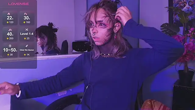 Snapshot of luxiel_ chatting on November 2025 10:41:02 PM luxiel online show from November 2025 10:41:02 PM