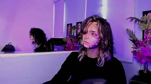 Snapshot of luxiel_ chatting on December 2025 08:04:02 PM luxiel online show from December 2025 08:04:02 PM