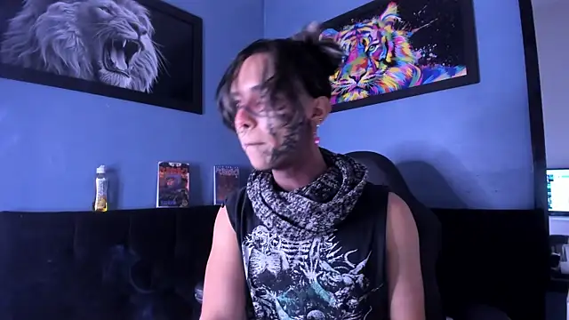 luxiel  online show from December 2025 04:52:02 AM