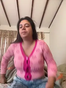 LorieFerrer online show from May 2026 04:26:02 PM