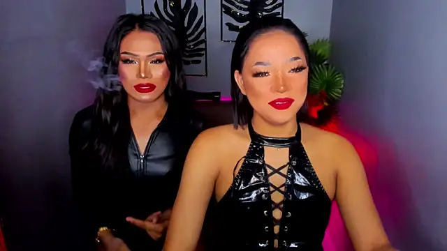 Snapshot of GwennGoddess chatting on December 2025 02:28:01 AM GwennGoddess online show from December 2025 02:28:01 AM