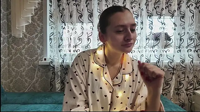 SweetLiaison online show from December 2025 07:28:01 AM