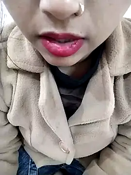 Snapshot of Sexy_Divya__ chatting on December 2025 06:07:02 AM Sexy Divya online show from December 2025 06:07:02 AM