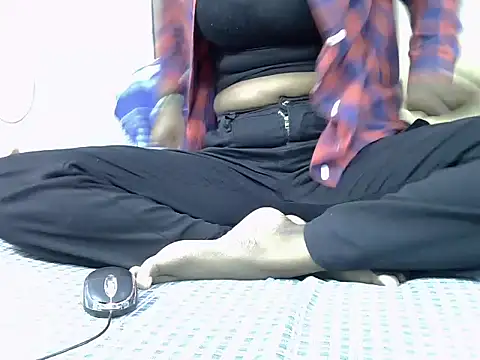 Snapshot of Mleng7677 chatting on November 2025 04:18:01 PM Mleng7677 online show from November 2025 04:18:01 PM