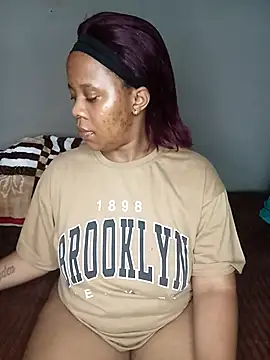 Emmylove-xr25 online show from November 2025 07:19:01 AM