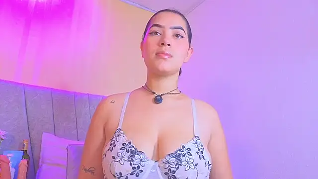 paulina  rose online show from March 2026 05:51:01 PM