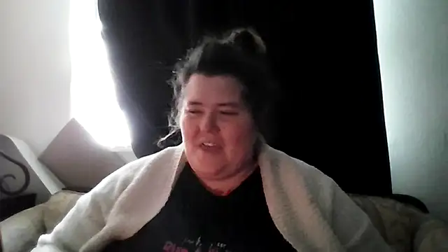 Snapshot of mayflower420 chatting on March 2026 04:21:01 PM mayflower420 online show from March 2026 04:21:01 PM