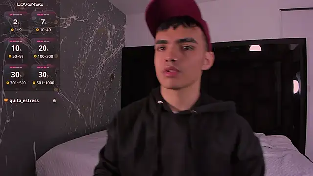 Snapshot of NicoKingg_ chatting on November 2025 05:17:01 AM NicoKingg online show from November 2025 05:17:01 AM