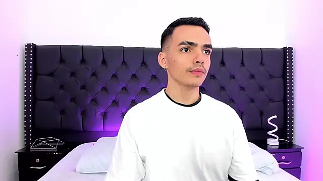 Snapshot of NicoKingg_ chatting on January 2026 11:58:02 AM NicoKingg online show from January 2026 11:58:02 AM