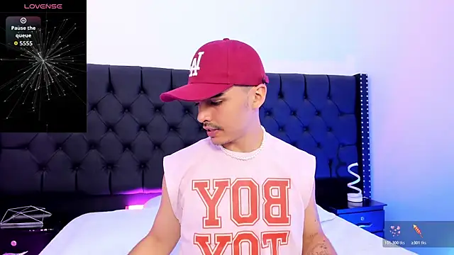 Snapshot of NicoKingg_ chatting on January 2026 01:27:02 PM NicoKingg online show from January 2026 01:27:02 PM