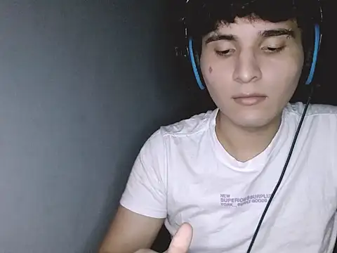 suggarboy03 online show from November 2025 04:21:01 AM