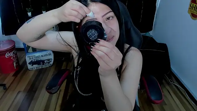 Halley Ravenn online show from July 2026 04:23:02 PM