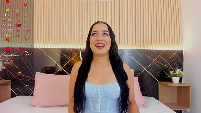 Snapshot of Amy_Leah chatting on December 2025 02:40:01 AM Amy Leah online show from December 2025 02:40:01 AM