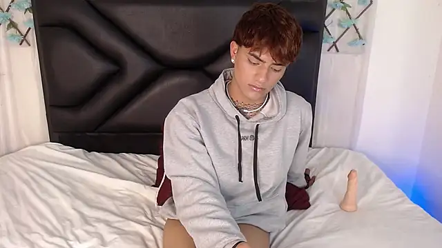 NoaDurand online show from December 2025 08:20:02 AM