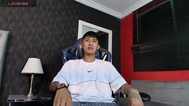 Vinackk online show from November 2025 03:10:02 AM