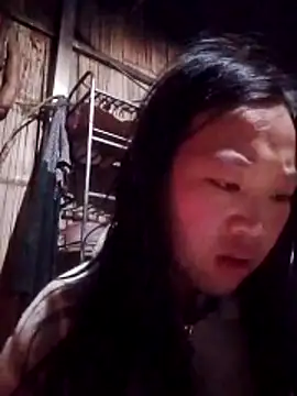 Snapshot of Yumiik2kk chatting on December 2025 09:31:02 PM Yumiik2kk online show from December 2025 09:31:02 PM