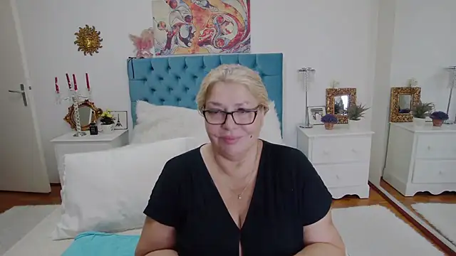 ByaStorm online show from September 2025 06:20:01 PM