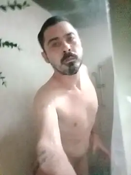 Snapshot of WeakDegree76 chatting on November 2025 08:11:01 PM WeakDegree76 online show from November 2025 08:11:01 PM